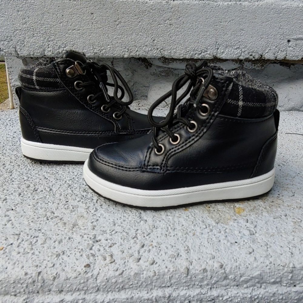 Boys boots